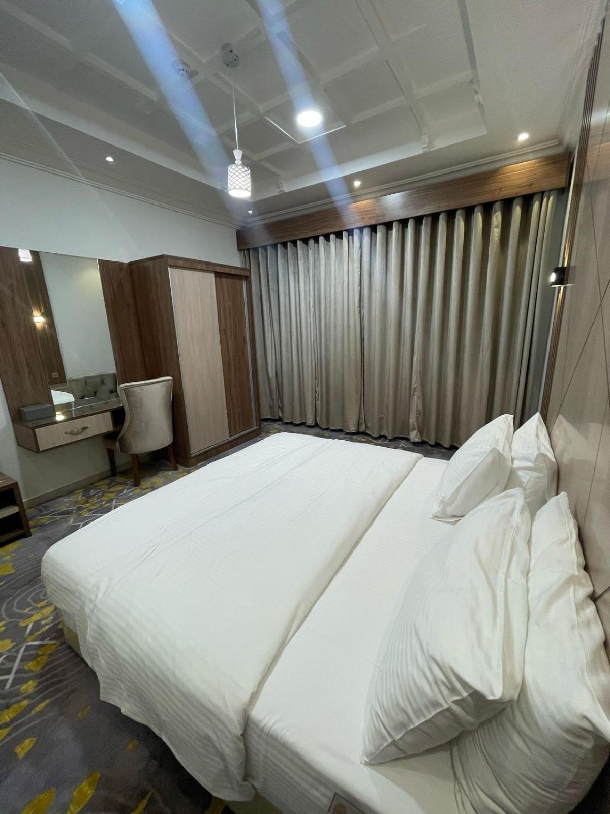 أبها ريجنسي Hotel Exterior photo
